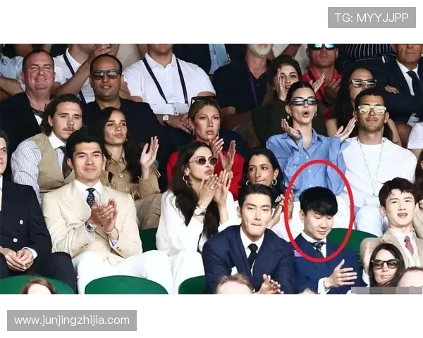 林俊杰与足球明星同框合影展现运动与音乐的完美结合